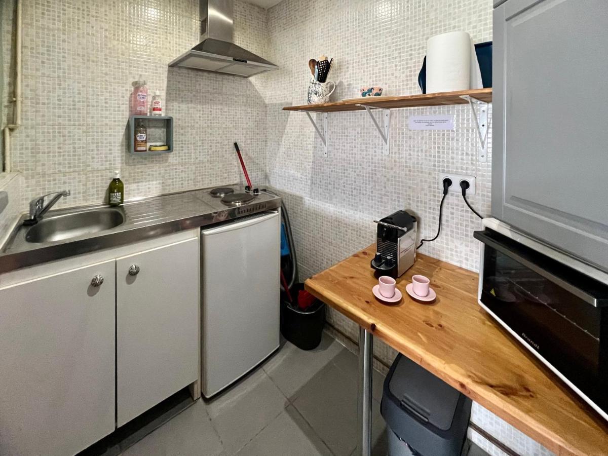 La Courette - T2 Plus Parking Gratuit Nimes Exterior foto
